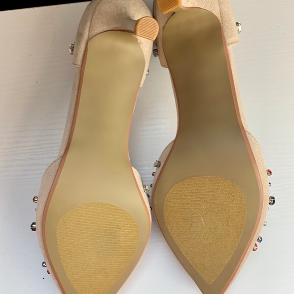 NEW BETSEY JOHNSON Rhinestone Pumps - Picture 8 of 9